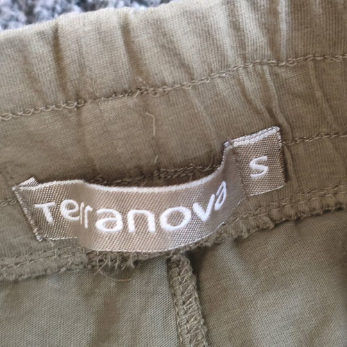 Terranova Capri pants 3/4 khaki like new, cotton, Small