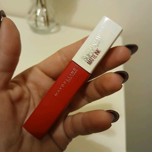 Maybelline Super Stay 325 Matte like new, intense red