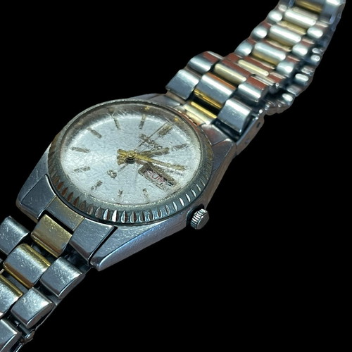 Vintage Seiko SQ women's wristwatch used, dual tone gold-silver quartz
