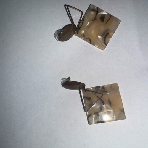 Earrings like new, pack of 6, gold-colored