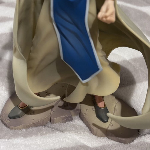 Yu Gi Oh! Seto Kaiba Priest Figure new, iconic appearance