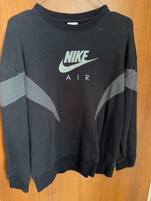 Nike Air sweatshirt teen like new, black and gray, size L