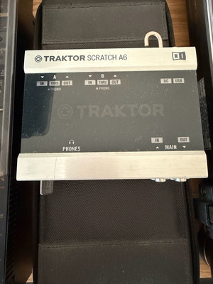 Κάρτα ήχου Traktor Scratch A6 και Traktor Kontrol X1 MKII μεταχειρισμένα
