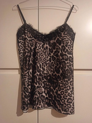 Satin top like new with leopard print and lace one size