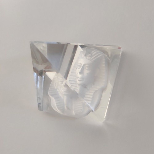 Vintage glass pyramid paperweight like new