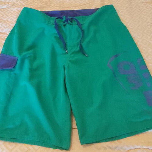 Quiksilver boardshorts size 34 like new, blue and green