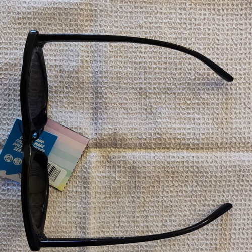 Solo-Solis NDL2185 sunglasses new, black cat eye UV400