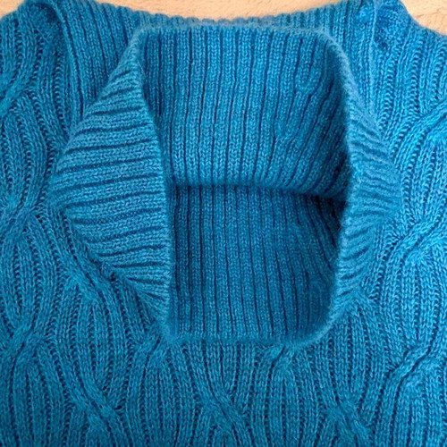 Massimo Dutti sweater blue, 100% wool, new, size L