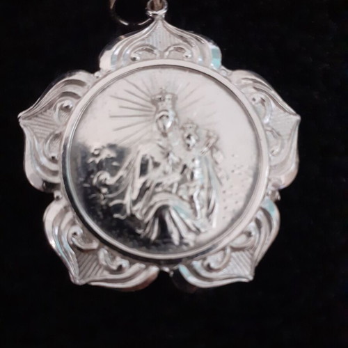 Christian pendant from the 70s silver, new