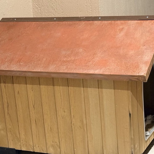 Pet house like new, 100x70x70 cm dimensions