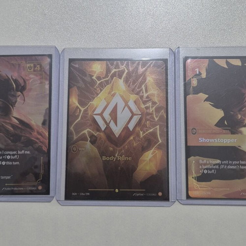 League of Legends TCG in perfect condition with sleeve and toploader