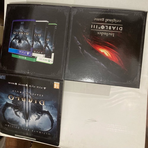 Diablo III Store Promo Display Cube like new