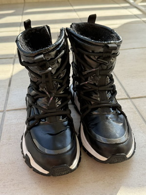 Tamaris women's winter boots with fur and Duo-Tex, size 39, black