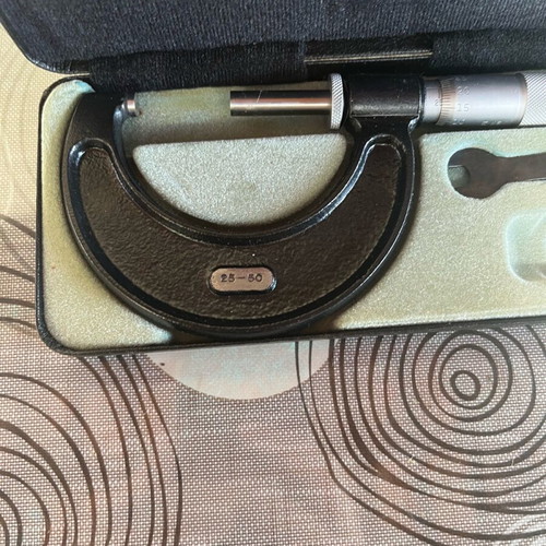 Micrometer M-W Moored and Wright like new with case