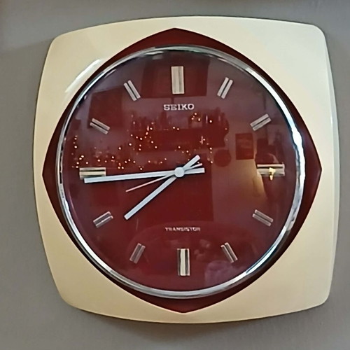 Vintage Seiko Transistor wall clock used, analog