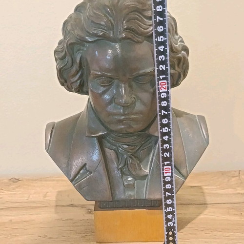 Beethoven Ludwig van bust used, heavy 29x20 cm with sculptor's engraved name