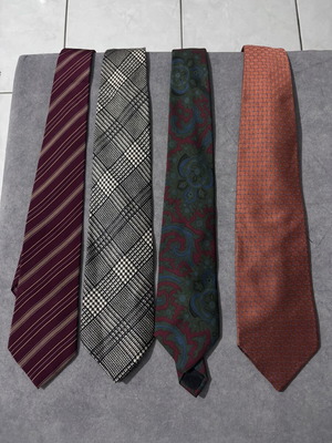 Silk ties like new from various brands
