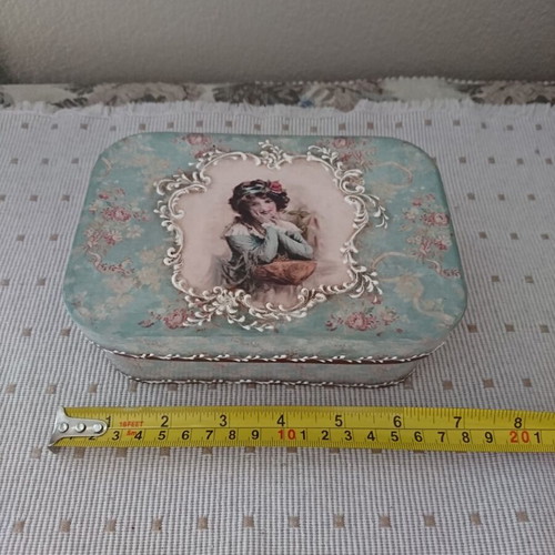 Handmade vintage province style box new, cardboard