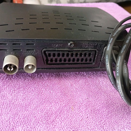 Crypto ReDi 40MP digital receiver like new with scart cable