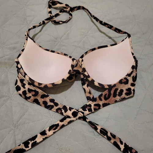 Leopard top bikini like new, adjustable tie with padding