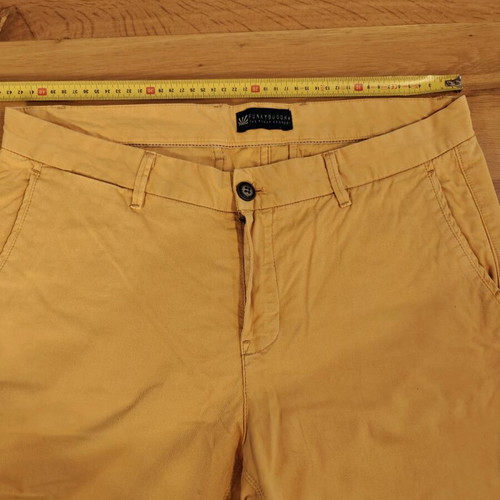 Funky Buddha chinos like new, mustard color