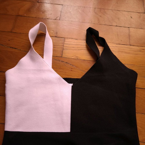 Crop top like new, size S, black and white