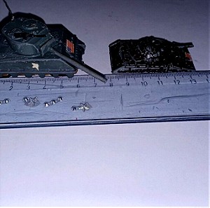 2 παλια άρματα μάχης δεκαετιάς 1970