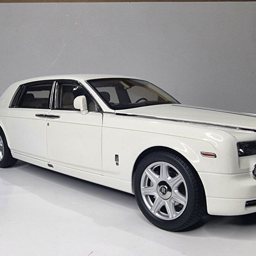 Minichamps Rolls Royce Phantom metal model scale 1:18 new