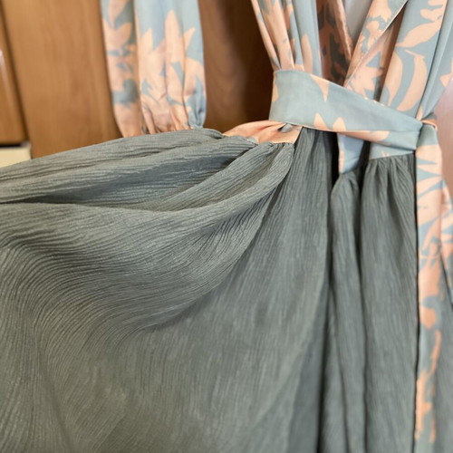 Nidodileda wrap dress with belt like new, colorful, size L