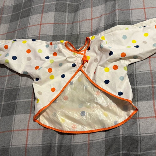 Kladdig full-body bib like new for feeding with pocket