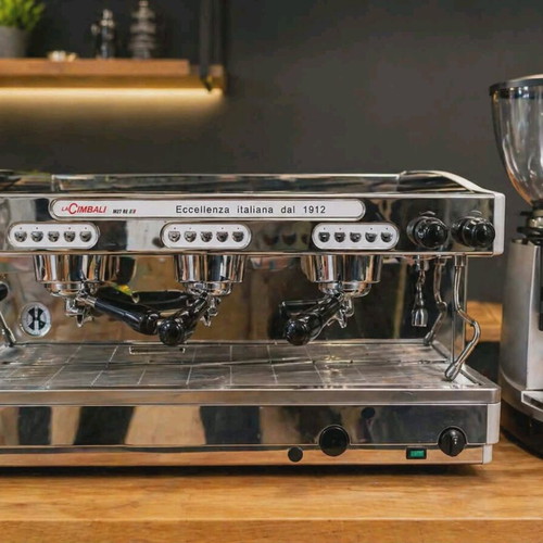 La Cimbali M27 RE 3 group professional espresso machine like new