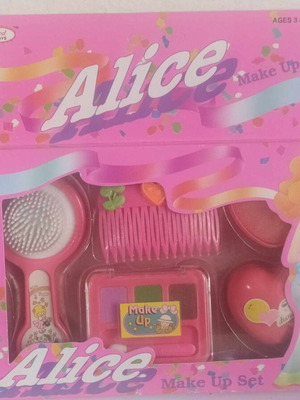 Alice make up set for dolls new