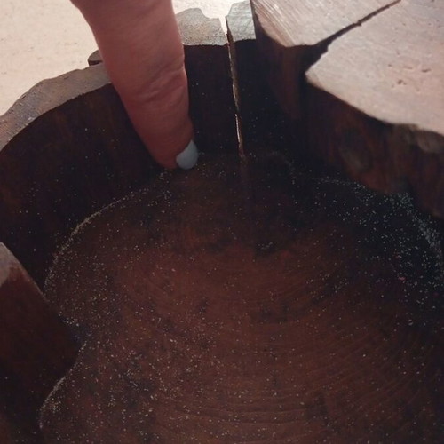 Wooden box like new from Mauritius, tree trunk
