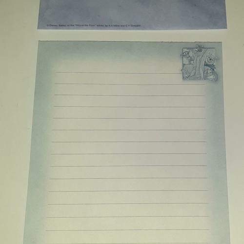 Winnie stationery set new, 2 pieces