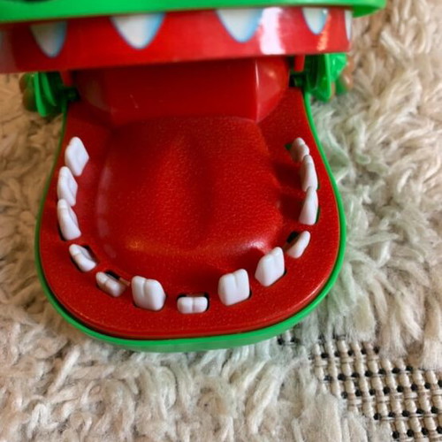 Crocodile Dentist kids game