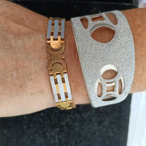 Set of 10 gold and silver jewelry pieces