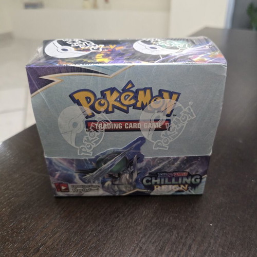 Chilling Reign Booster Box sealed