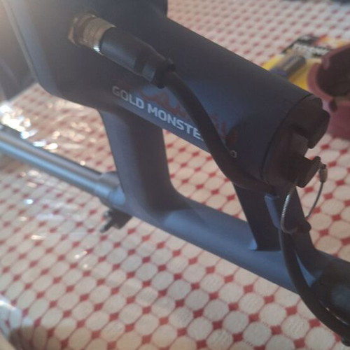 Minelab Gold Monster 1000 metal detector new with accessories and warranty