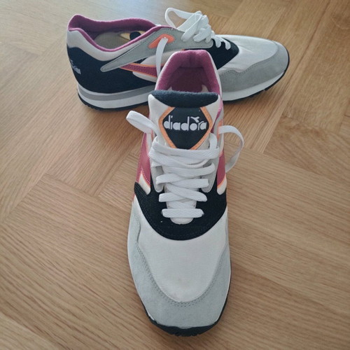 Vintage Diadora Pulse athletic shoes size 44 new, multicolor