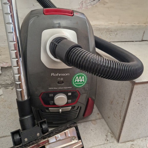Rohnson vacuum cleaner used for spare parts or repair