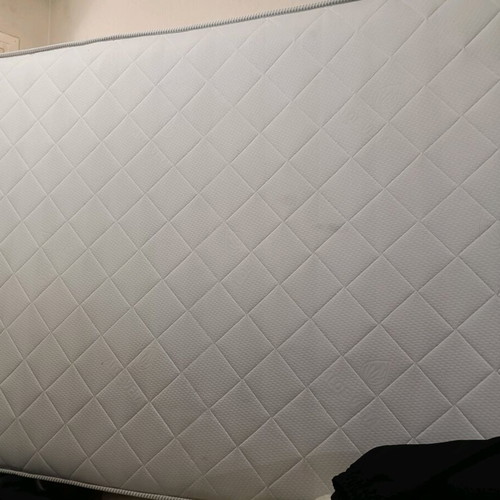 Mattress and metal bed used