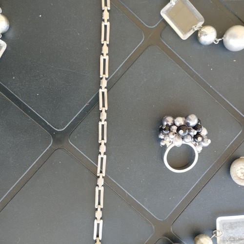 Jewelry set used with necklace, earrings, bracelet, and ring