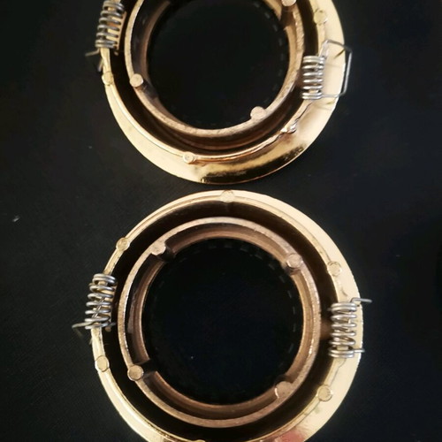 Metal round spotlights like new, gold color, set of 2