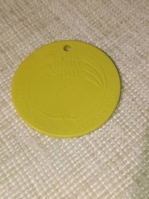 Rare collectible Body Shop token badge 1994 like new