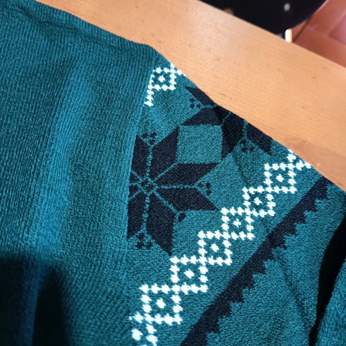 Emporio Armani pullover new, size s/m, green