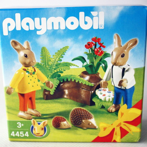 Playmobil 4454 Easter Bunny And Hedgehogs new sealed