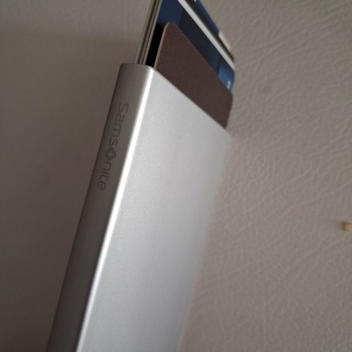 Samsonite card holder like new, silver, RFID and NFC protection
