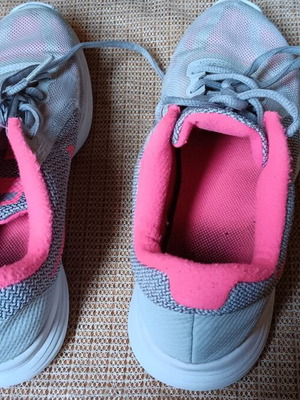 Nike athletic shoes used size 36.5 grey pink