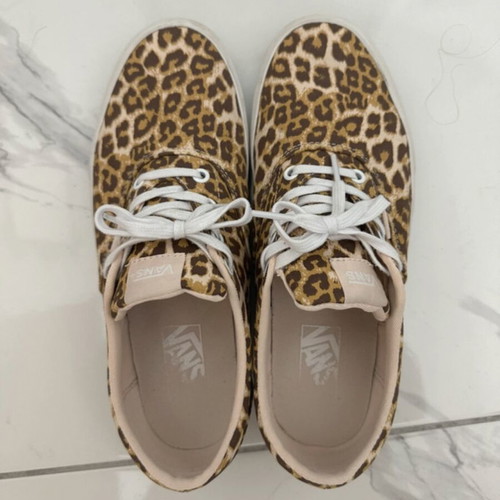Vans sneakers like new, beige and brown leopard print