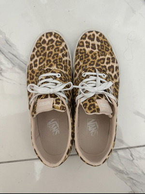 Vans sneakers σαν καινούργιο, μπεζ και καφέ λεοπάρ